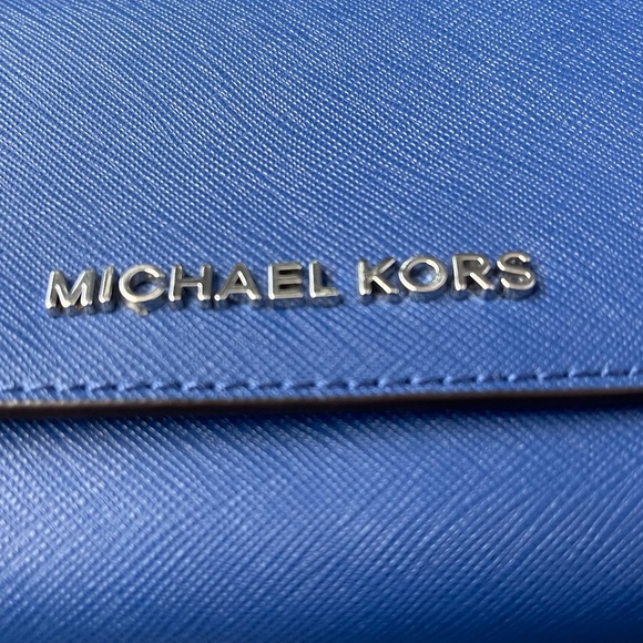 MK Trifold Sapphire Wallet - Picture 2 of 9